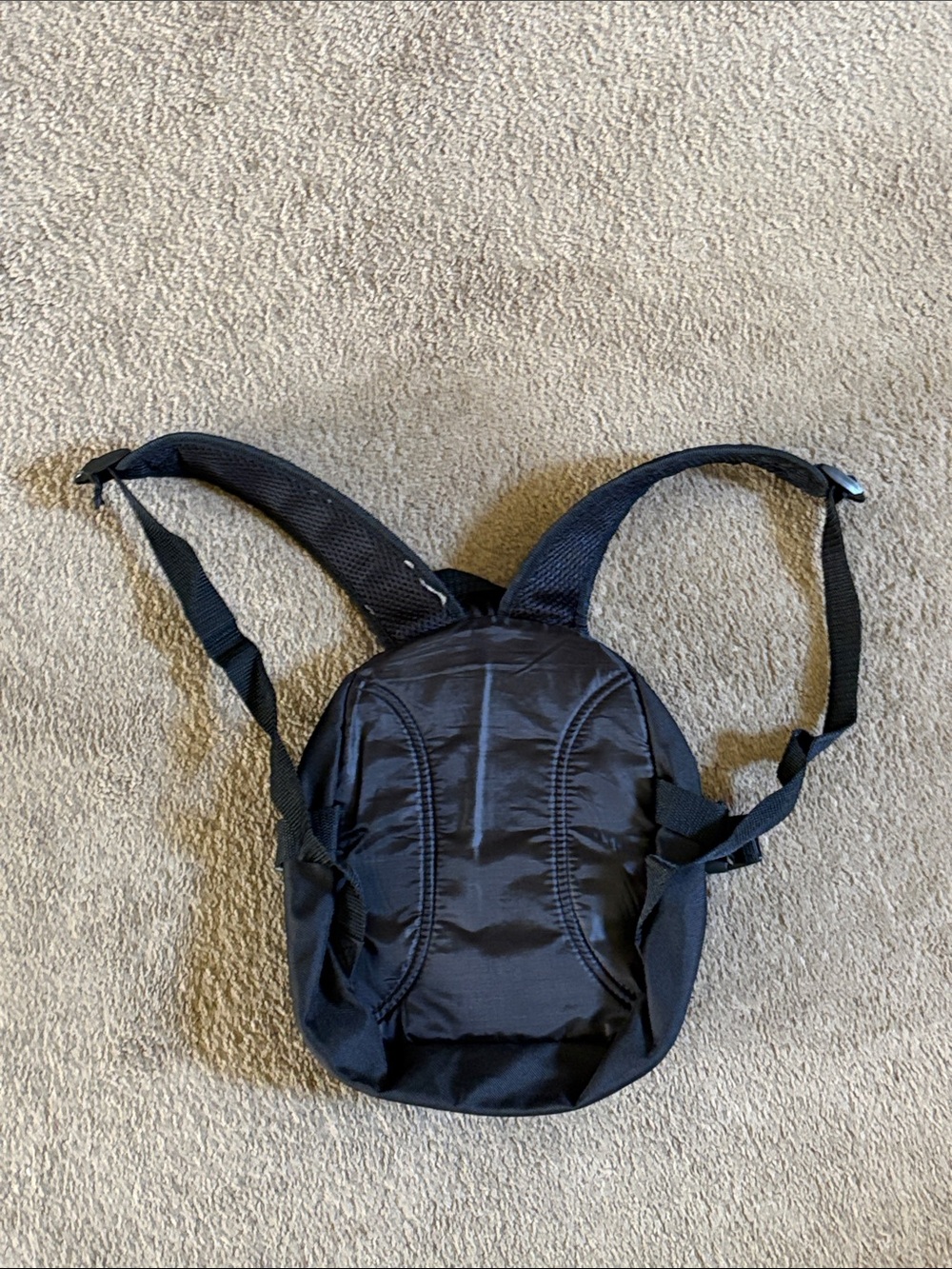 New Black Compact Backpack - Picture 3 of 7